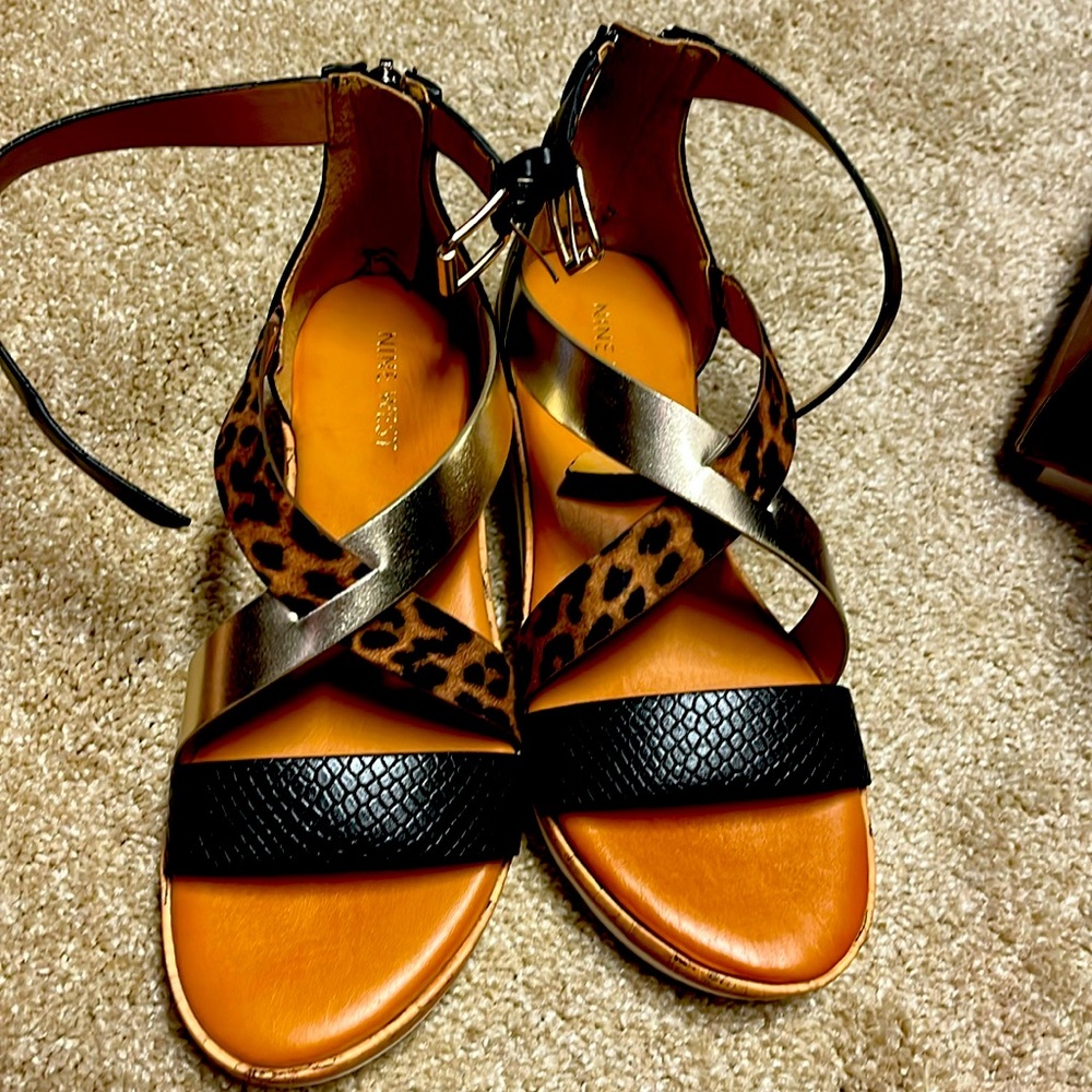 Women’s Nine West sandals. NWOB